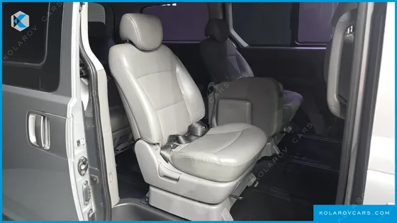 HYUNDAI STAREX 4WD 11-SEATER WAGON