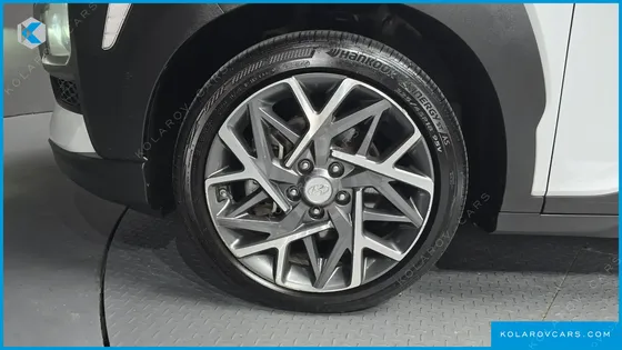HYUNDAI KONA PREMIUM SPECIAL