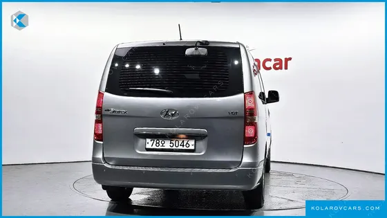 HYUNDAI STAREX 12-SEATER WAGON