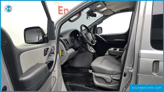 HYUNDAI STAREX 12-SEATER WAGON