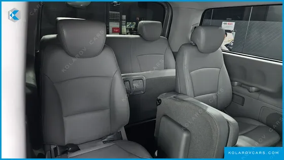 HYUNDAI STAREX 12-SEATER WAGON