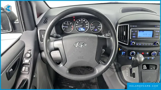 HYUNDAI STAREX 12-SEATER WAGON