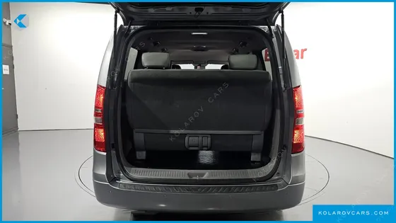 HYUNDAI STAREX 12-SEATER WAGON
