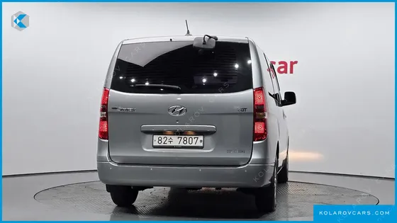 HYUNDAI STAREX 3-SEATER VAN
