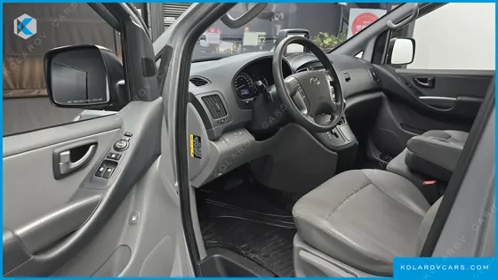 HYUNDAI STAREX 3-SEATER VAN
