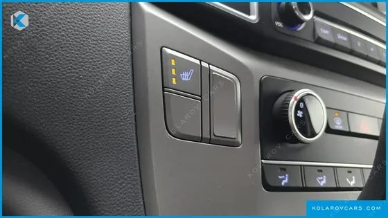 HYUNDAI STAREX 3-SEATER VAN