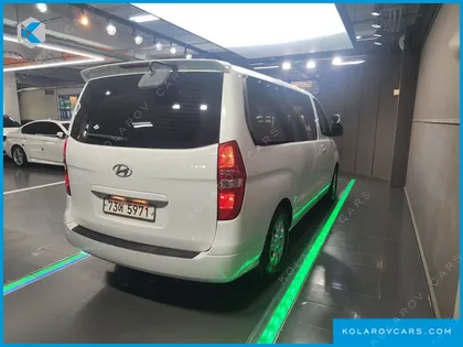HYUNDAI STAREX 12-SEATER WAGON