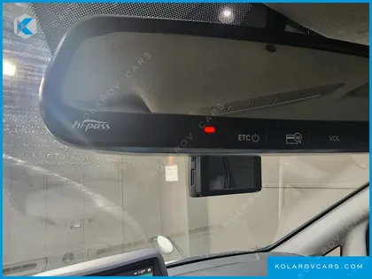 HYUNDAI STAREX 12-SEATER WAGON