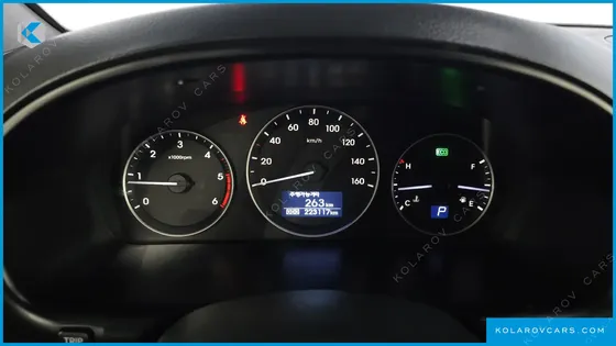 HYUNDAI STAREX 11-SEATER WAGON