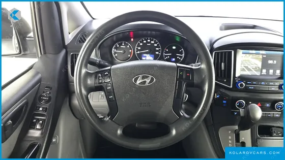 HYUNDAI STAREX 11-SEATER WAGON