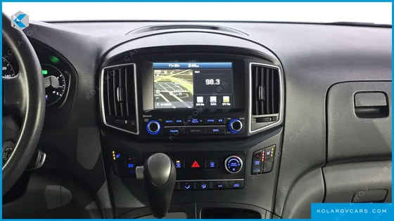 HYUNDAI STAREX 11-SEATER WAGON