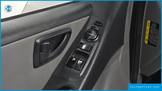 HYUNDAI STAREX 11-SEATER WAGON