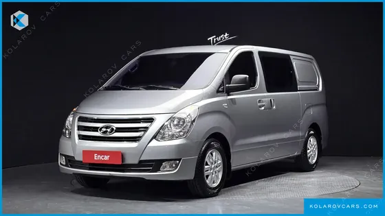 HYUNDAI STAREX 5-SEATER VAN