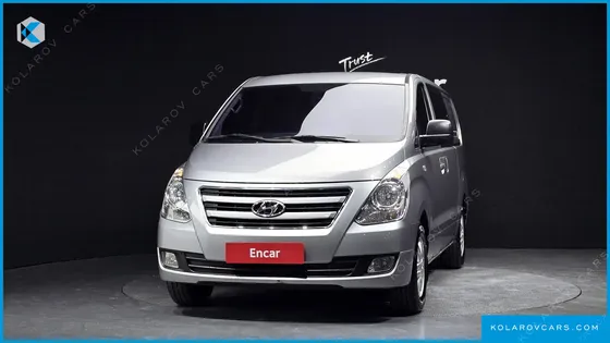 HYUNDAI STAREX 5-SEATER VAN