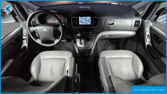 HYUNDAI STAREX 5-SEATER VAN