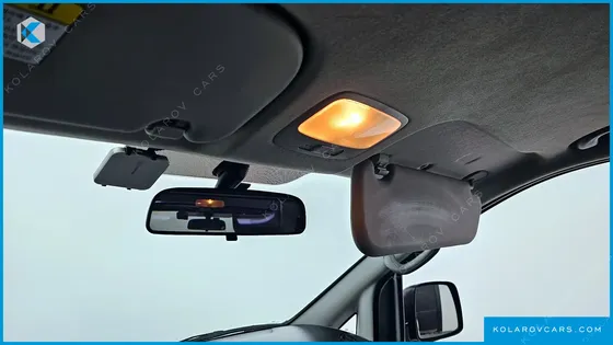 HYUNDAI STAREX 3-SEATER VAN