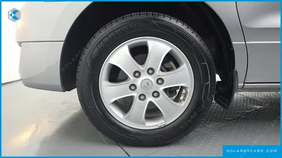 HYUNDAI STAREX 4WD 12-SEATER WAGON