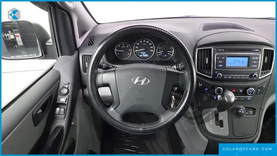 HYUNDAI STAREX 4WD 12-SEATER WAGON
