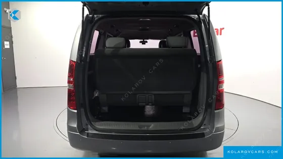 HYUNDAI STAREX 4WD 12-SEATER WAGON