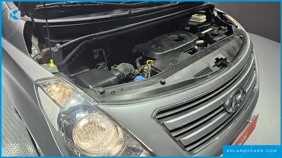 HYUNDAI STAREX 12-SEATER WAGON