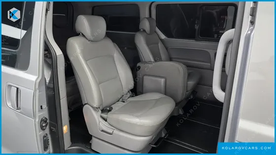 HYUNDAI STAREX 12-SEATER WAGON
