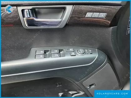 KIA MOHAVE 4WD KV 300