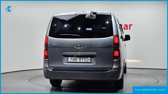 HYUNDAI STAREX 11-SEATER WAGON
