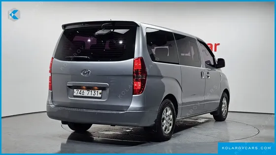 HYUNDAI STAREX 12-SEATER WAGON