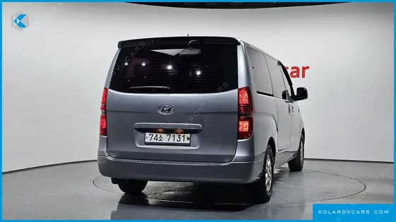 HYUNDAI STAREX 12-SEATER WAGON