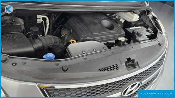 HYUNDAI STAREX 12-SEATER WAGON