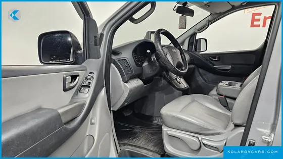 HYUNDAI STAREX 12-SEATER WAGON