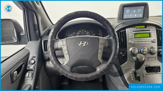 HYUNDAI STAREX 12-SEATER WAGON