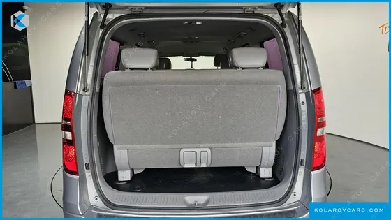 HYUNDAI STAREX 12-SEATER WAGON