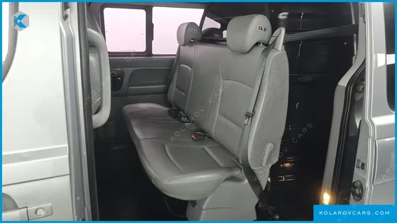 HYUNDAI STAREX 5-SEATER VAN