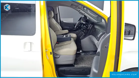 HYUNDAI STAREX 12-SEATER WAGON