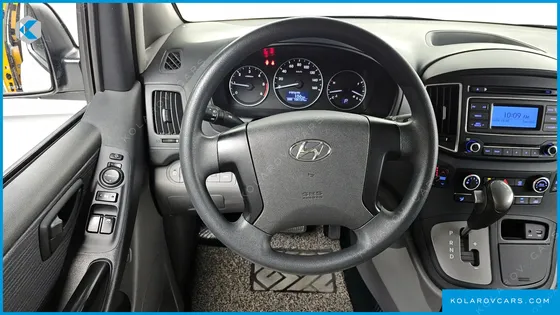 HYUNDAI STAREX 12-SEATER WAGON