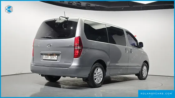 HYUNDAI STAREX 3-SEATER VAN