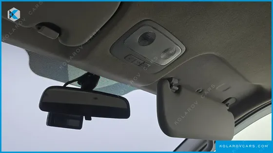 HYUNDAI STAREX 3-SEATER VAN