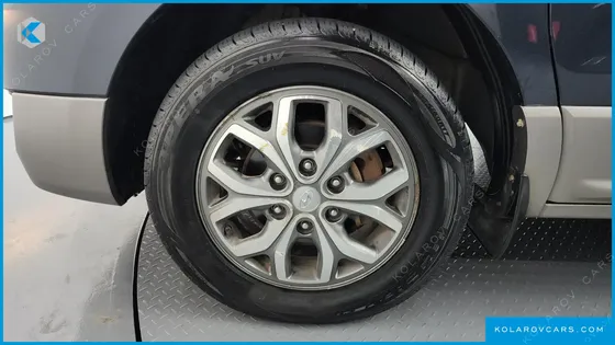 HYUNDAI STAREX 4WD 11-SEATER WAGON