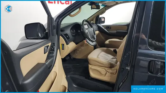 HYUNDAI STAREX 4WD 11-SEATER WAGON