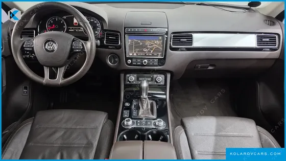 VOLKSWAGEN TOUAREG V6 3.0 TDI BLUEMOTION PREMIUM