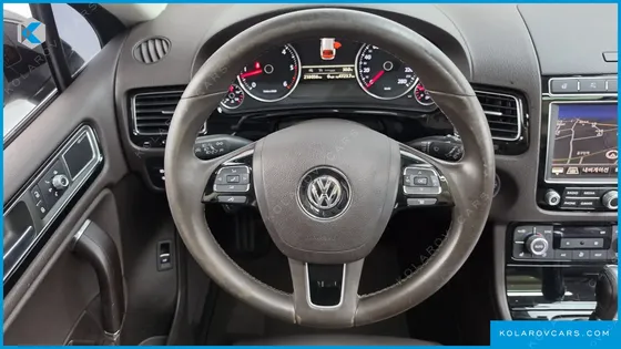 VOLKSWAGEN TOUAREG V6 3.0 TDI BLUEMOTION PREMIUM