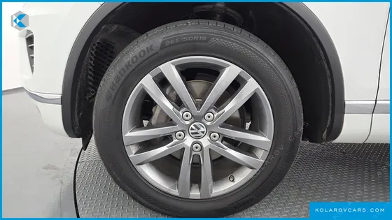VOLKSWAGEN TOUAREG V6 3.0 TDI BLUEMOTION