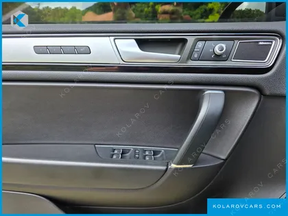 VOLKSWAGEN TOUAREG V6 3.0 TDI BLUEMOTION PREMIUM
