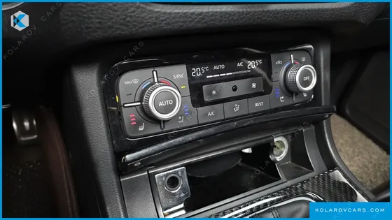 VOLKSWAGEN TOUAREG V6 3.0 TDI BLUEMOTION PREMIUM