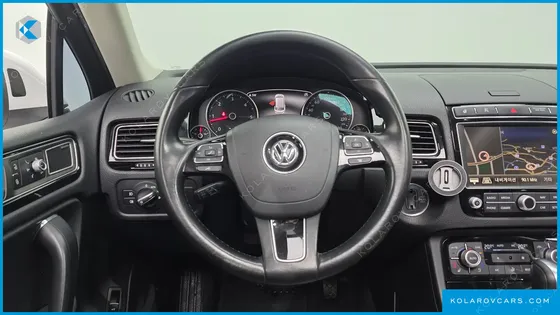 VOLKSWAGEN TOUAREG V6 3.0 TDI BLUEMOTION PREMIUM