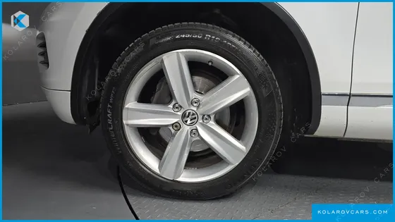 VOLKSWAGEN TOUAREG V6 3.0 TDI BLUEMOTION