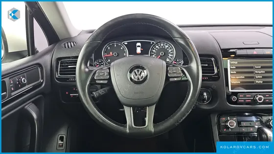 VOLKSWAGEN TOUAREG V6 3.0 TDI BLUEMOTION