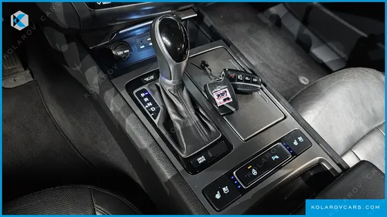 HYUNDAI GENESIS G330 MODERN AWD