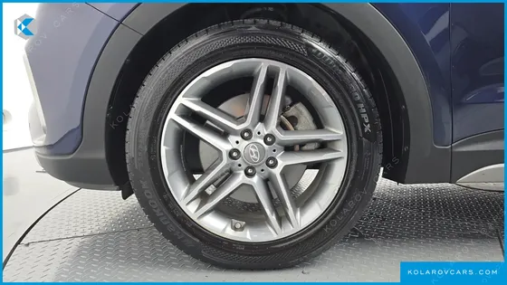 HYUNDAI MAXCRUISE GAS 3.3 4WD